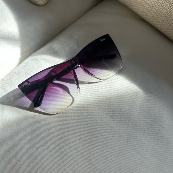Quay Come Thru Womens Sunglasses- Oversized Black Gradient. With case! - Picture 2 of 5